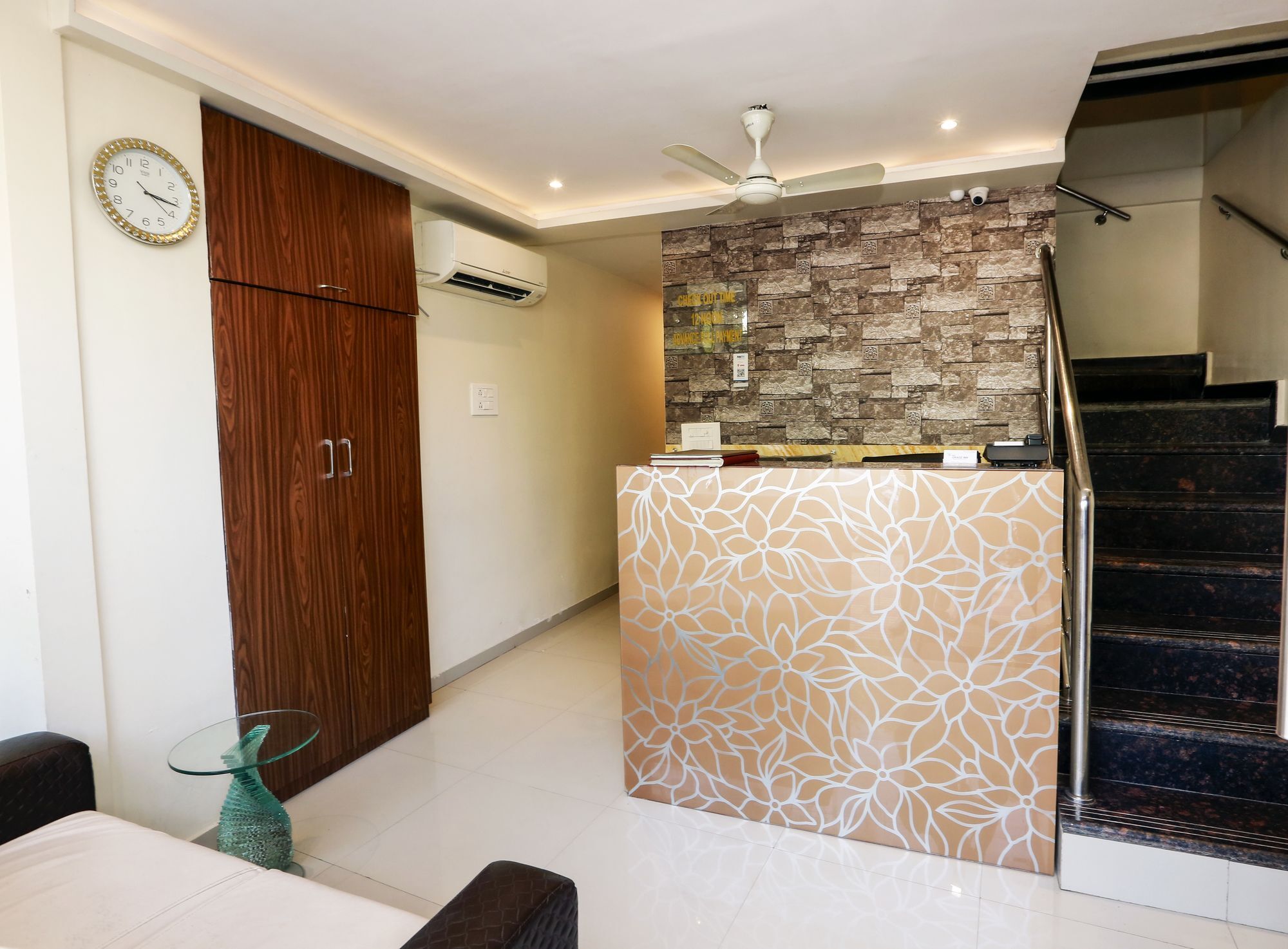 מומביי Hotel Grace Inn מראה חיצוני תמונה